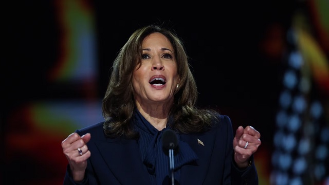 This image has an empty alt attribute; its file name is Kamala-Harris-ne-Konventen-Demokrate-Cikago-2.jpg