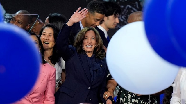 This image has an empty alt attribute; its file name is Kamala-Harris-ne-Konventen-Demokrate-Cikago-4.jpg